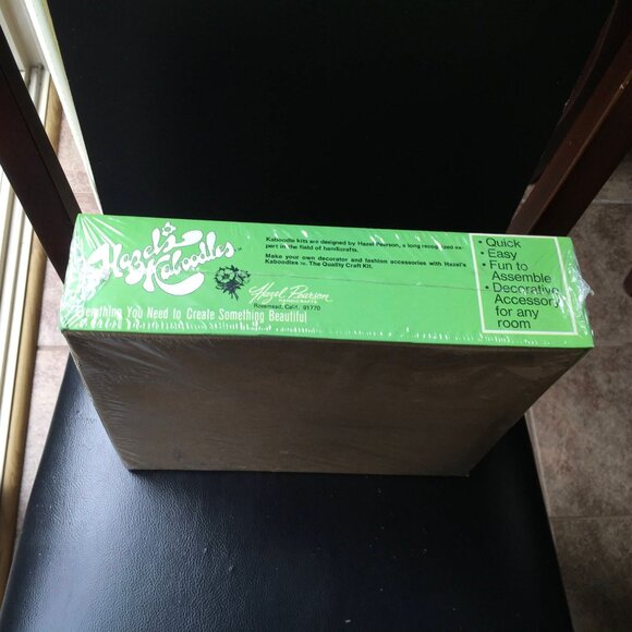 Hazel Kaboodle Kit Macrame Plant Holders Wall Hanging Plant Holders - Picture 4 of 5